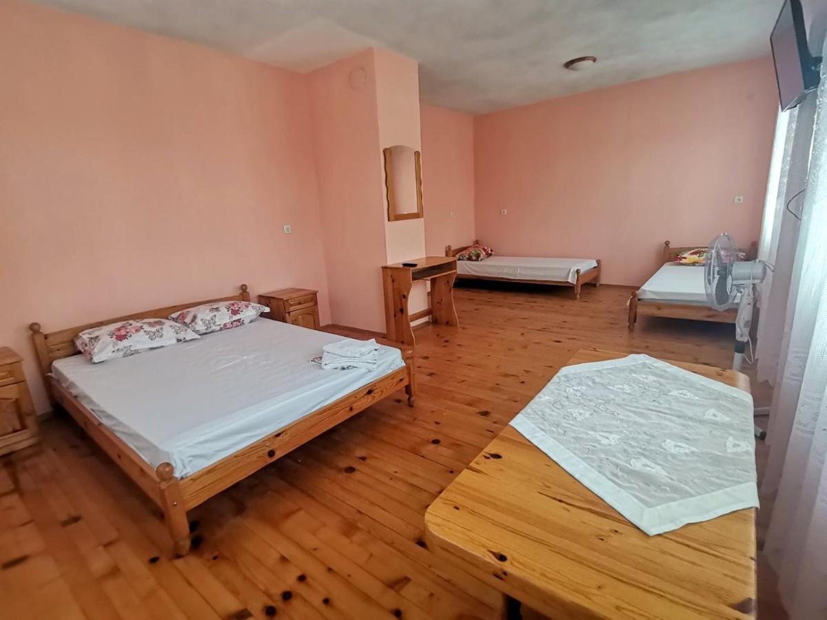 Panayotovi Guest House 比亚拉 外观 照片