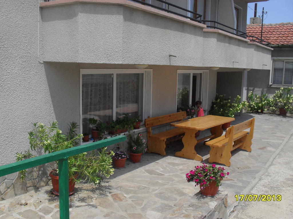 Panayotovi Guest House 比亚拉 外观 照片